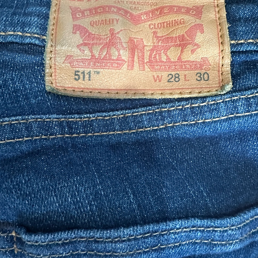 Levi's Original Riveted Jeans - Picture 8 of 9